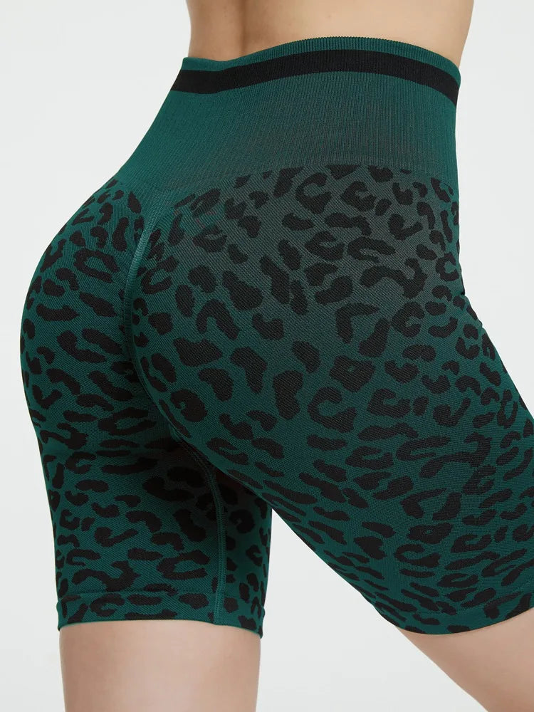Tight Fitting High Waisted Tuck In Hip Lifting Peach Elastic Fitness Training Triple Yoga Shorts for Women