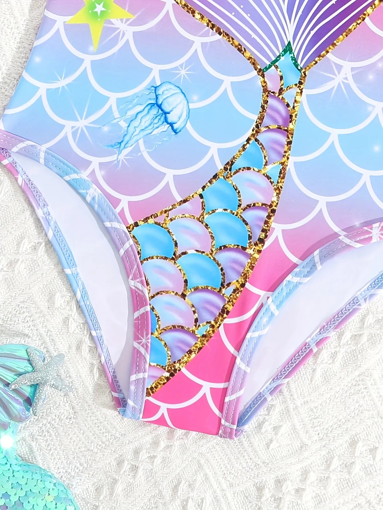 Cartoon mermaid tail and scale print one-piece swimsuit for young girls Chest Pad