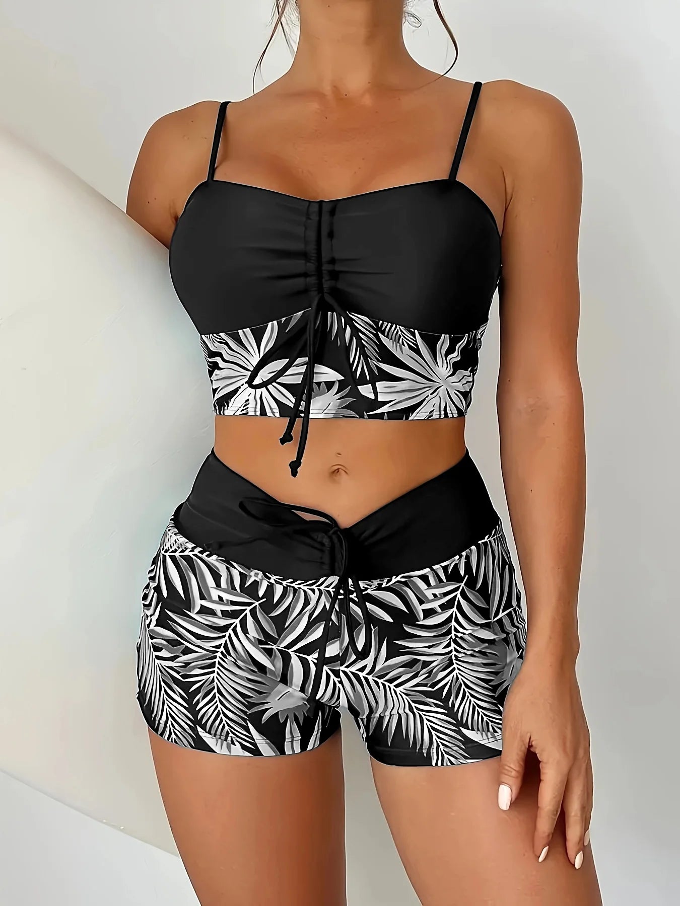 Women Summer Beach Drawstring Tropical Plant Printed Shorts Bikini Set, Random Print