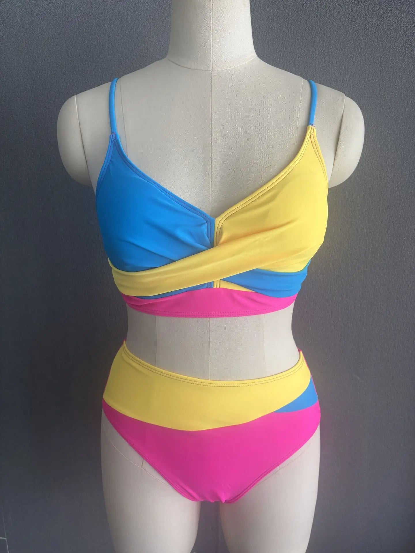 Color Block Bikinis Two Pieces Swimsuit Women Swimwear Beach Wear Bathing Suits Brazilian High Waist Bikini Set