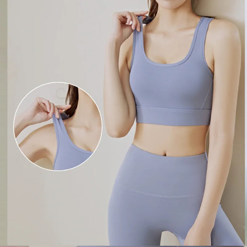 Aiithuug Sports Bra for Women Criss Cross Back Padded Strappy Sports Bras Medium Support Yoga Bra Wire Free Wireless Yoga Tops