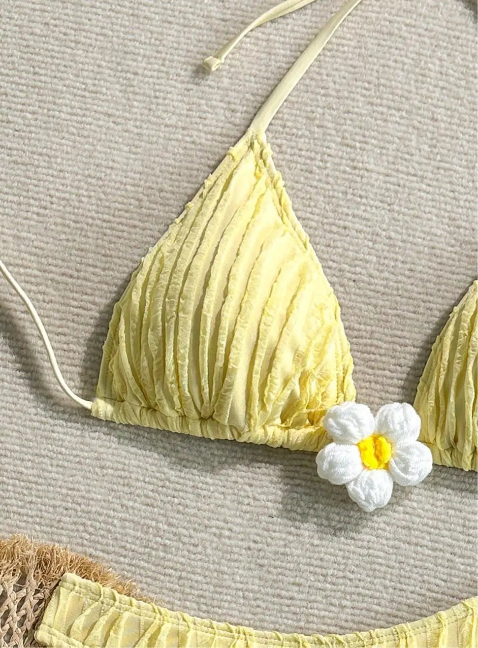 Bikini European and American solid color small flower thin suspender three-point swimsuit