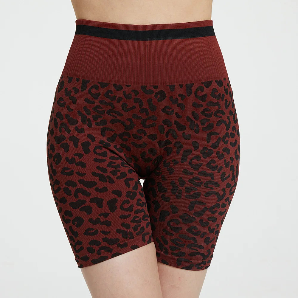 Tight Fitting High Waisted Tuck In Hip Lifting Peach Elastic Fitness Training Triple Yoga Shorts for Women