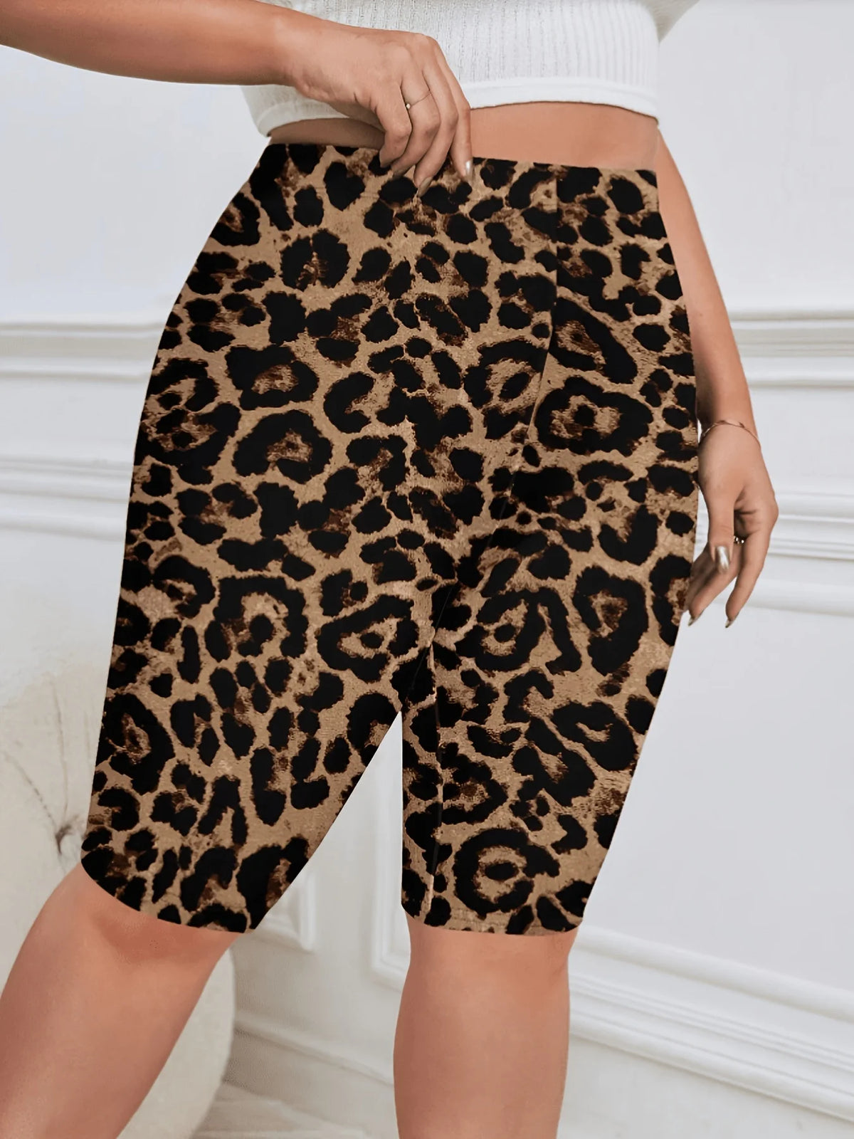 Plus Size Women Elastic Waist Leopard Print Gym Shorts