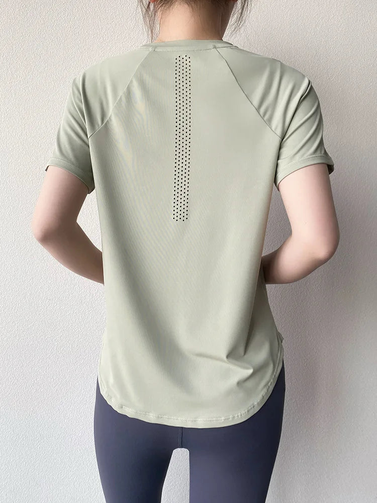 Sportswear Woman Gym Yoga Clothes Women T-Shirt Short Sleeve Quick Dry Fitness Top Breathable Running Shirt Yoga Wear