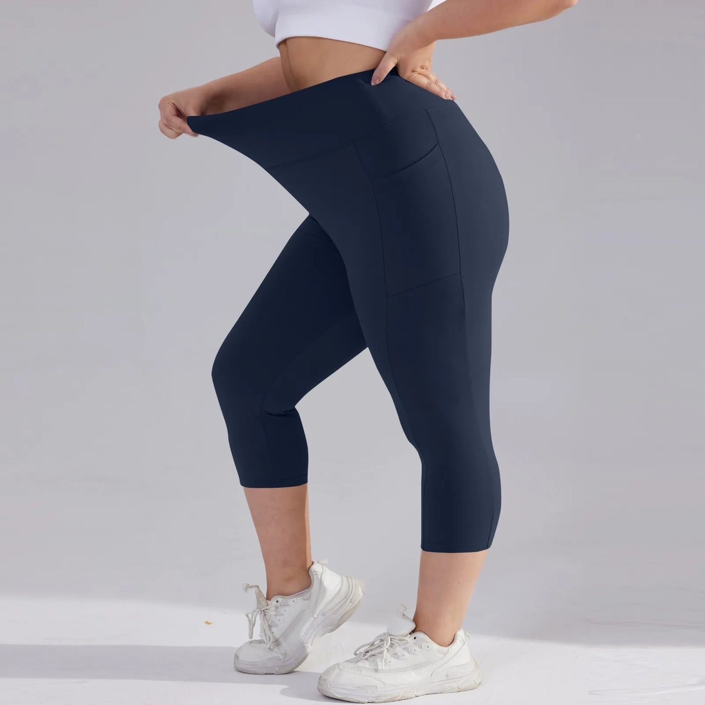 Plus size yoga pants for women Leggings fitness yoga pants with pocket summer sports cropped trousers