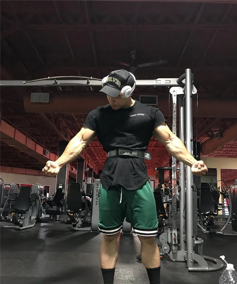 Gym Shorts Men Mesh Running Shorts Men Quick Dry Loose Sport Basketball Training Shorts Male Sportswear Summer Men Shorts