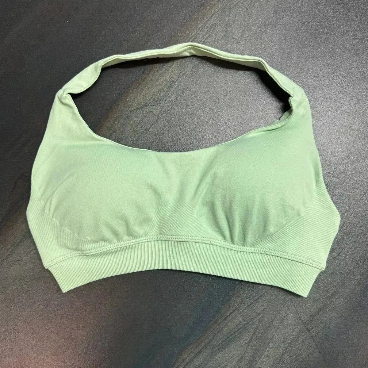 Halter Sports Bra for Women Neck Strap Bra Seamless Open Back Top Medium Support Gym Crop Top Stretchy Sportswear