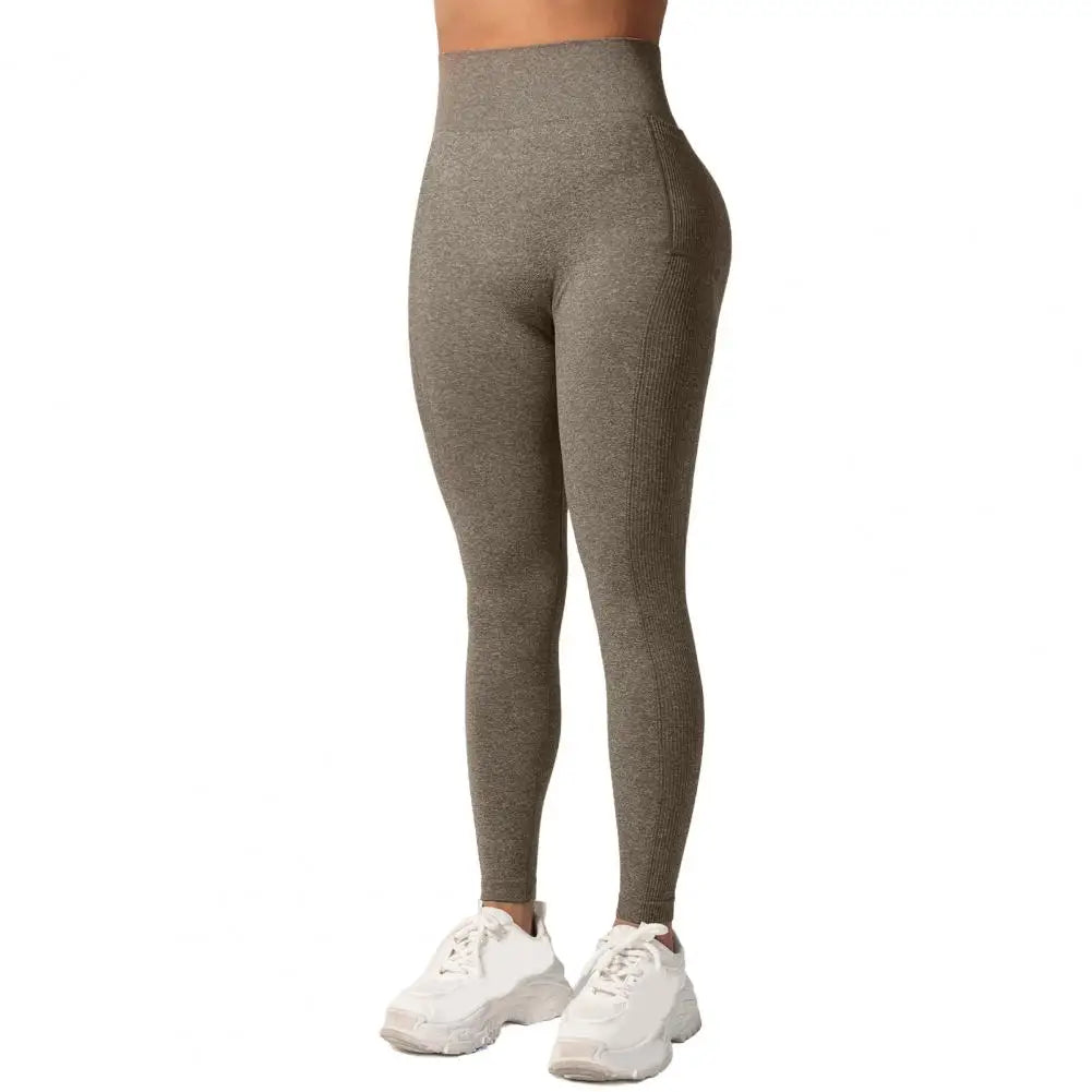 Seamless Leggings Yoga Woman Fitness Elastic Breathable Hip-lifting Leisure Sports Tights Side Pocket Style Gym Trousers