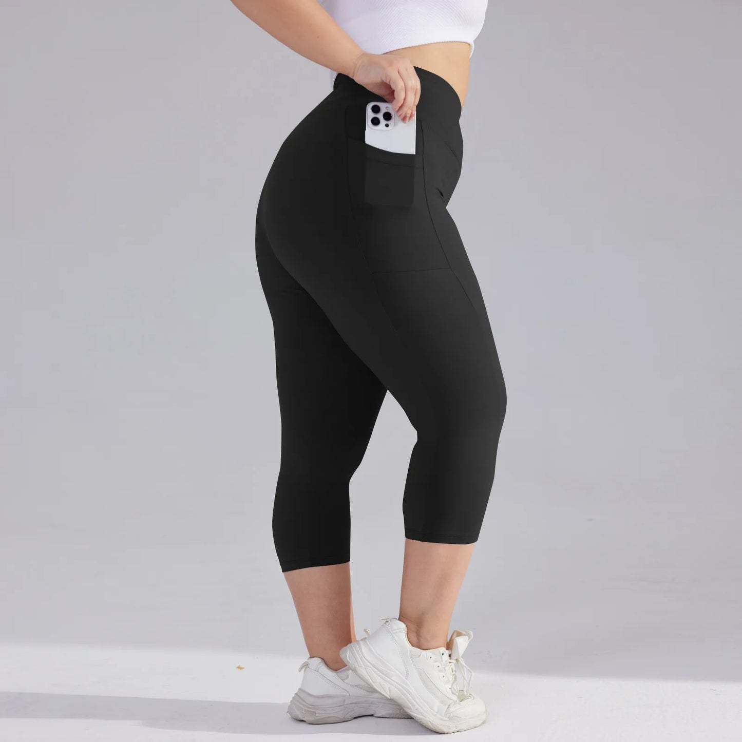 Plus size yoga pants for women Leggings fitness yoga pants with pocket summer sports cropped trousers