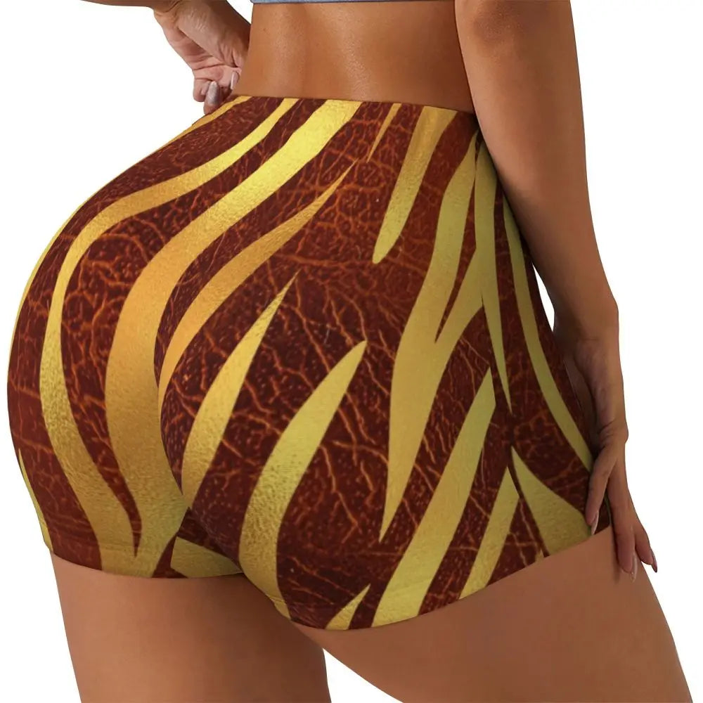 Color Pattern Black And White Pattern Yoga Shorts