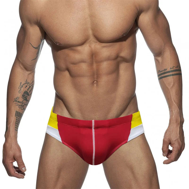 Men's Swimming Trunks Sports Bathing Briefs Close-fitting Quick-drying Beach Briefs Seaside Underwear