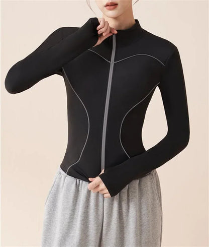 Slim Fit Yoga Jackets Reflective Stripe Safe Night Run Long Sleeve Women Sports Jackets Thumbhole Gym Tops Quick Dry