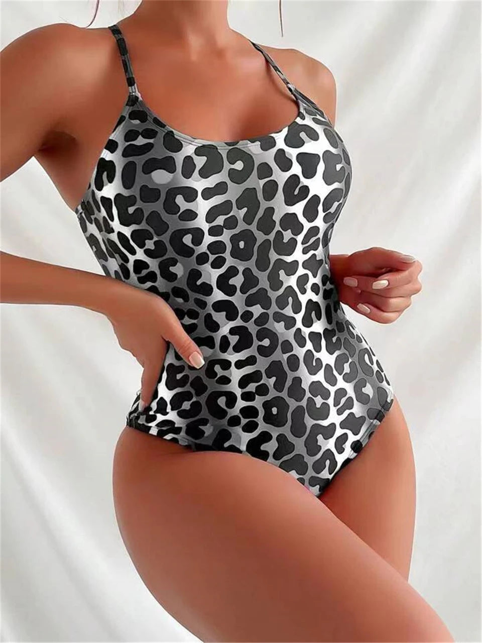 Color Leopard Printed Swimsuit Women One Piece Strapped Swimwear Female Padded Beachwear Bather Bathing Swim Suit Beachwear