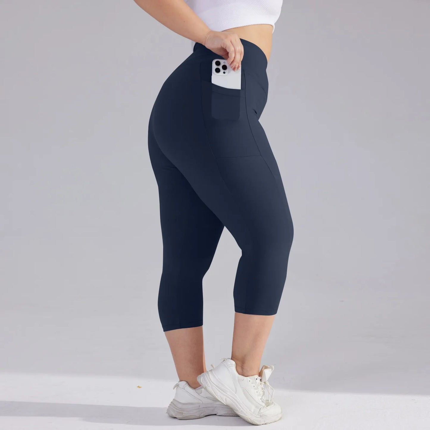 Plus size yoga pants for women Leggings fitness yoga pants with pocket summer sports cropped trousers