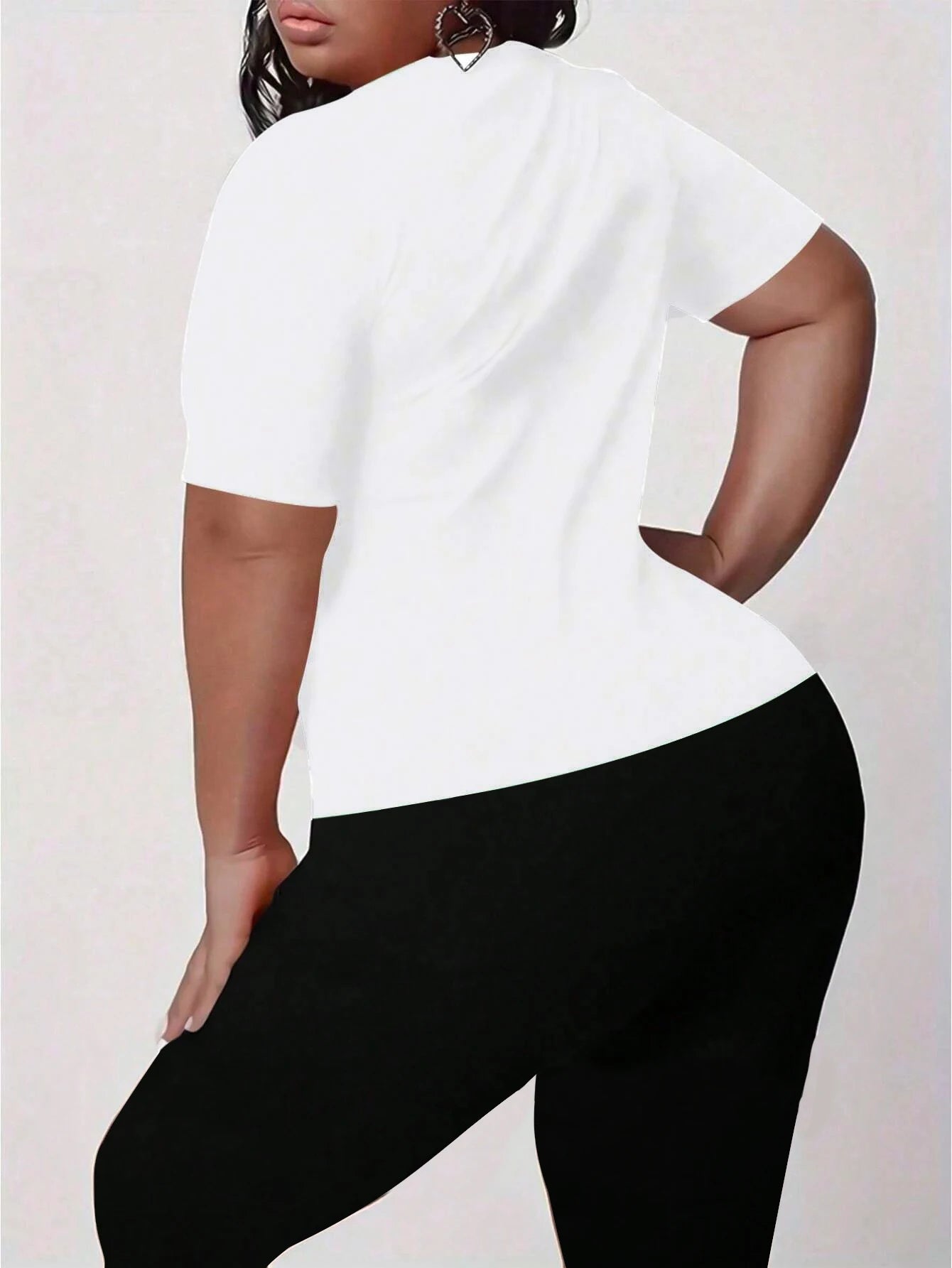 Women T-shirt Capri Leggings Set  Solid Two Piece Set O-Neck Loose Comfortable Short Sleeve Soft Elastic Calf-Length Pants Suit