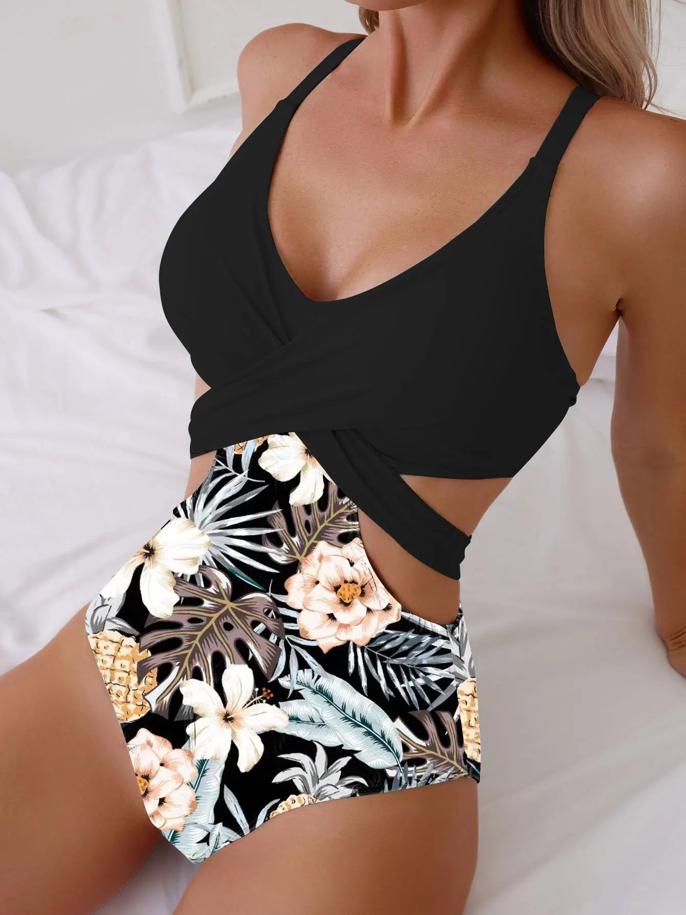 Leaf Print Design Swimwear Women One Piece Swimsuit Bathers