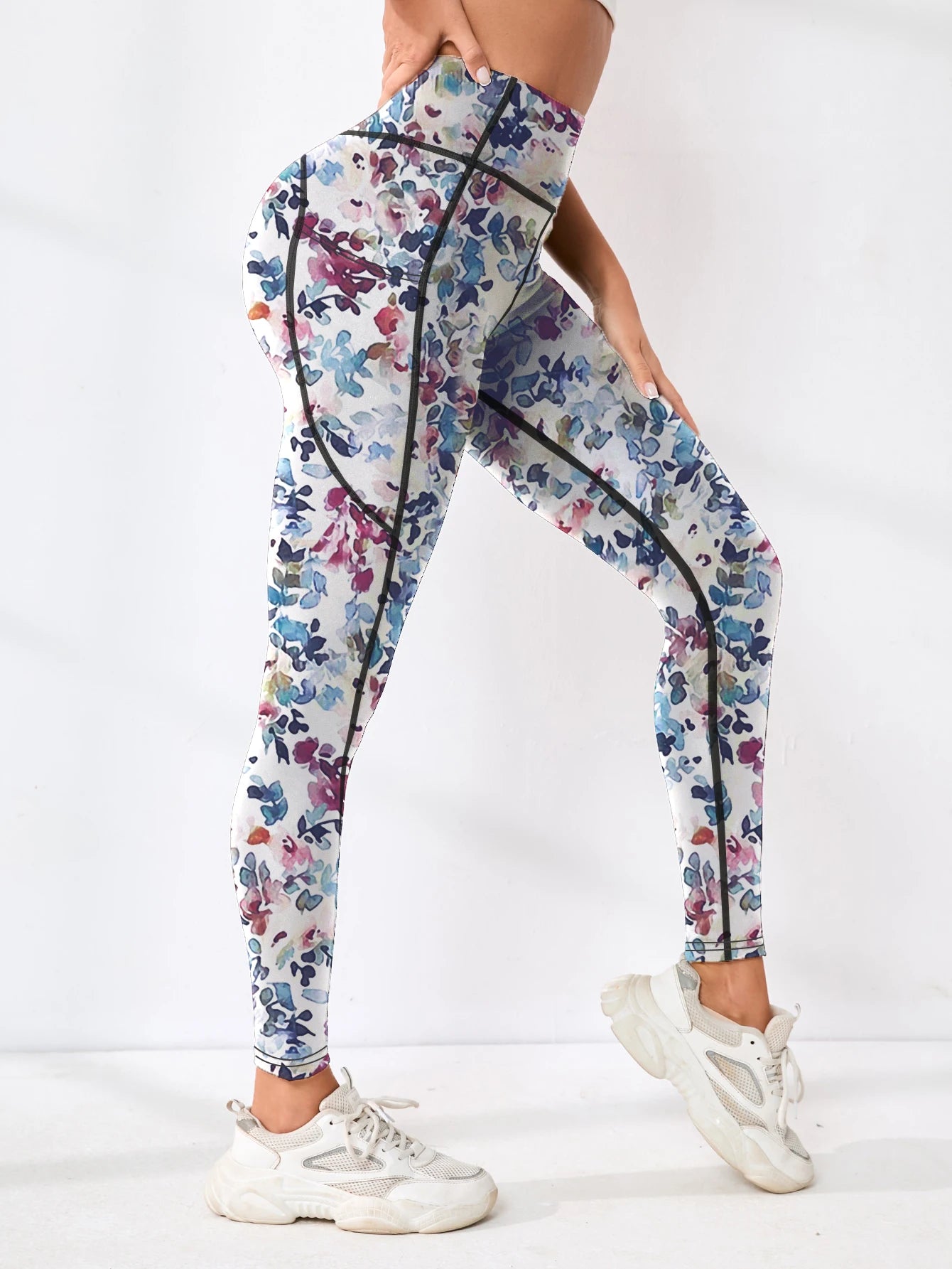 Printed women's high waistband pocket fitness pants paired with tight abdominal yoga pants, suitable for running