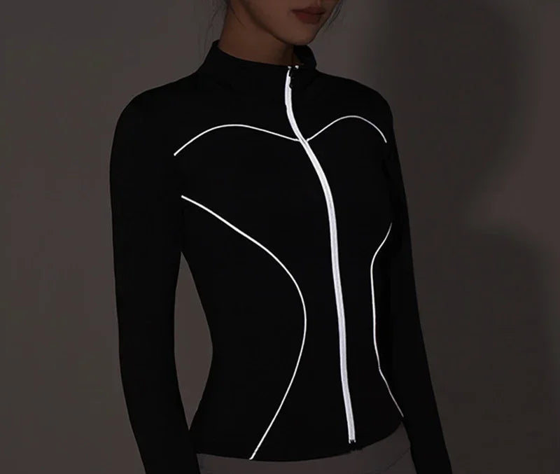 Slim Fit Yoga Jackets Reflective Stripe Safe Night Run Long Sleeve Women Sports Jackets Thumbhole Gym Tops Quick Dry