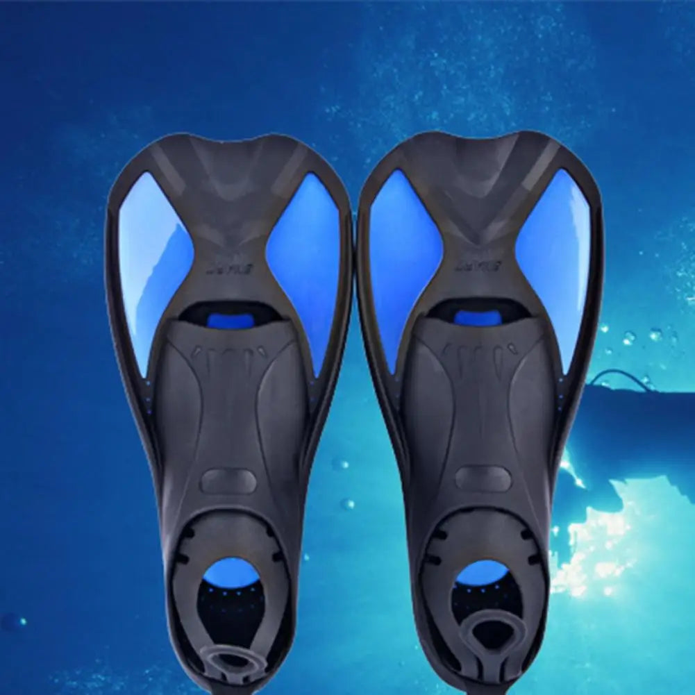 Diving Fins Swimming Training Fins Professional Snorkeling Flippers Short Blade Flippers Leg Strength Building Swimming Flippers