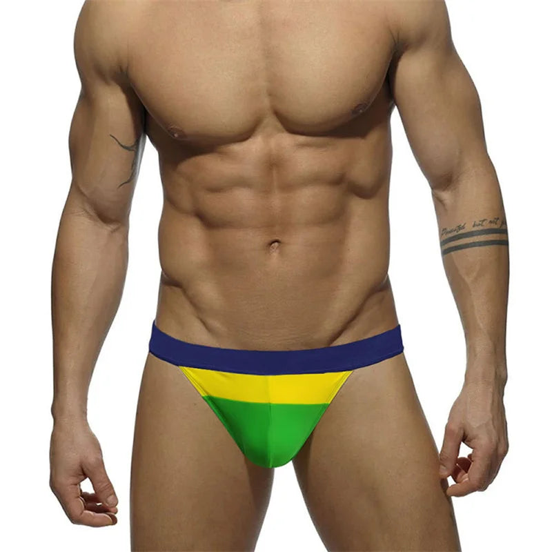 Men's Swimming Trunks Sports Bathing Briefs Close-fitting Quick-drying Beach Briefs Seaside Underwear