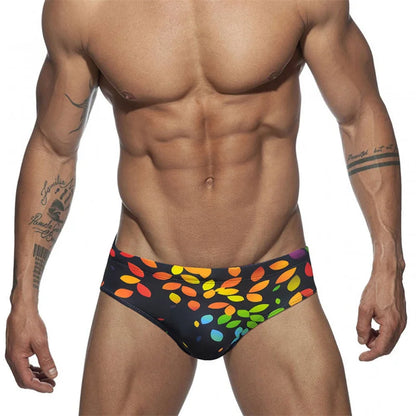 Men's Swimming Trunks Sports Bathing Briefs Close-fitting Quick-drying Beach Briefs Seaside Underwear