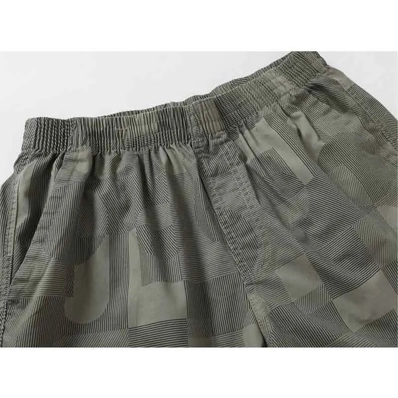 Thin Wide Leg Casual Sports Beach Shorts Men Camouflage Elastic Waist Pocket Folds Breathable Loose Short Pants