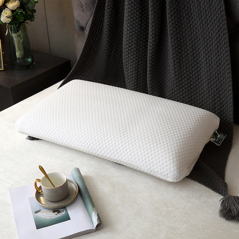 100% Natural Latex Sleeping Bed Pillow Luxury Pillow for Side Back and Stomach Sleepers Orthopedic Pillows Cervical Health Care