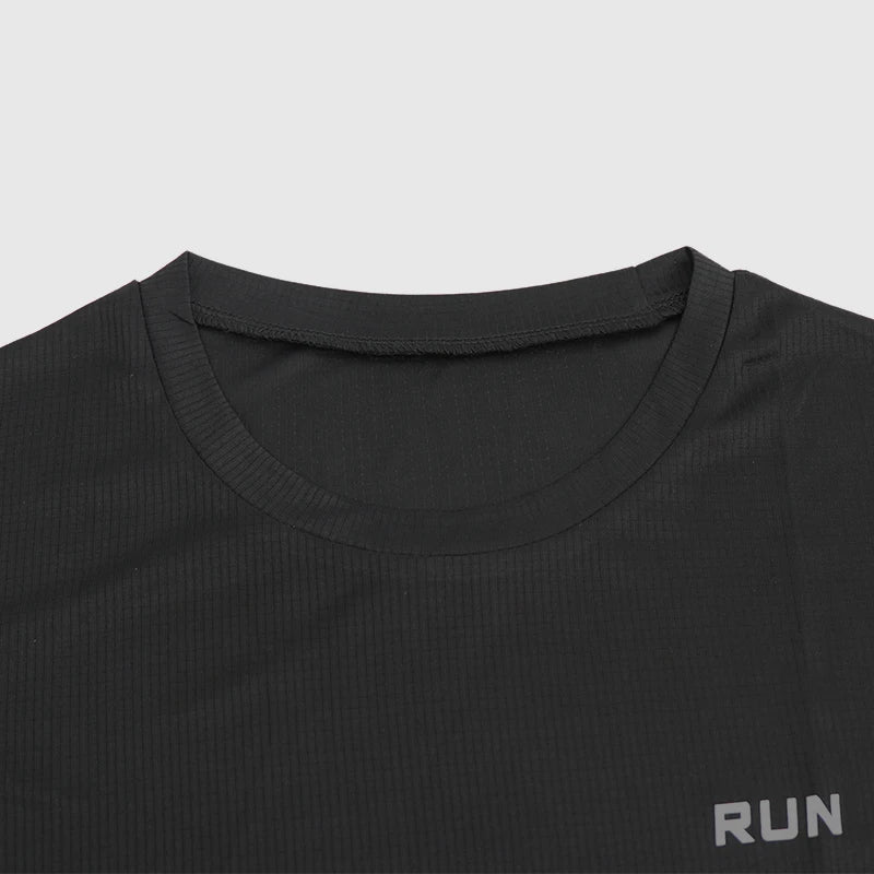 Mens Short Sleeve Sport t Shirt Quick Dry Running t-Shirt Breathable Fitness Shirt Top Ice Silk Gym Football Jerseys Man Clothes