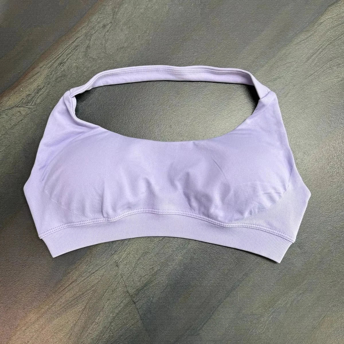 Halter Sports Bra for Women Neck Strap Bra Seamless Open Back Top Medium Support Gym Crop Top Stretchy Sportswear