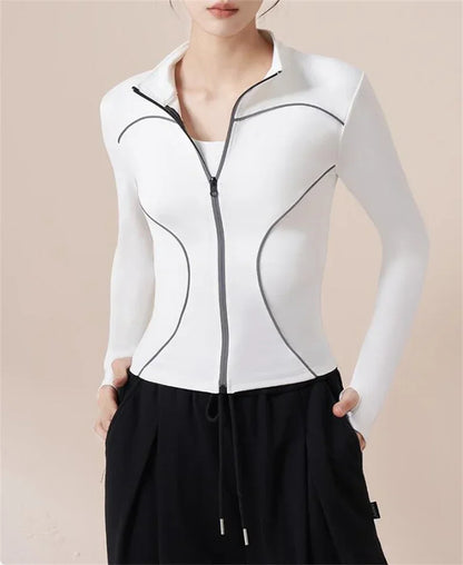 Slim Fit Yoga Jackets Reflective Stripe Safe Night Run Long Sleeve Women Sports Jackets Thumbhole Gym Tops Quick Dry