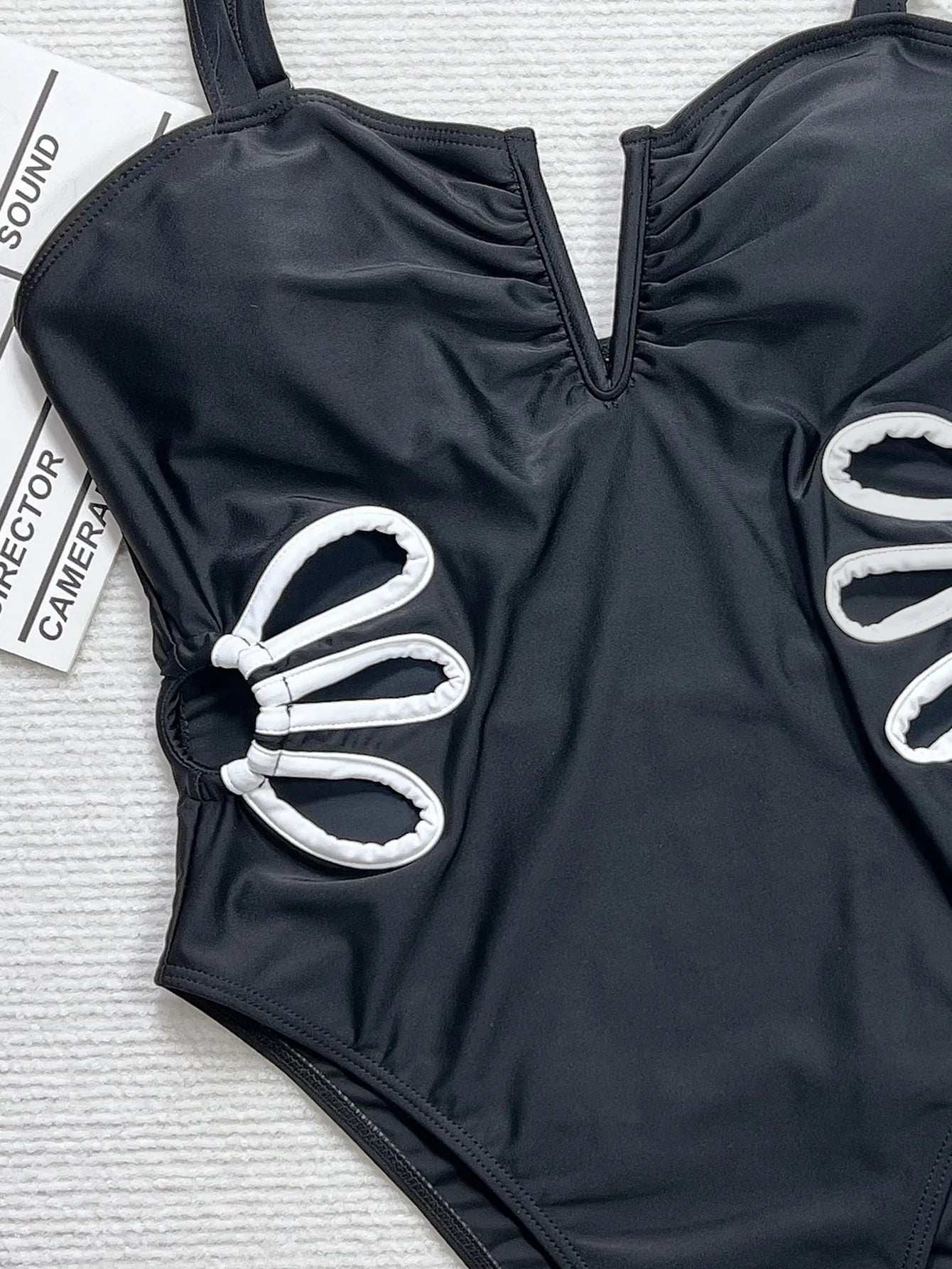 Solid Hollow Swimwear Women V Neck Strapped One Piece Swimsuit Monokini Brazilian Summer Beach Bathing Suit