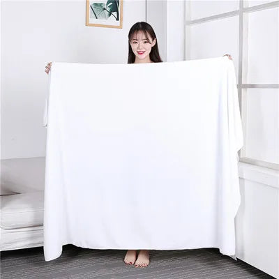 Larger thicker increase microfiber bath towel, absorbent ,quick-drying, super soft hotel bath towel to wear bath towel