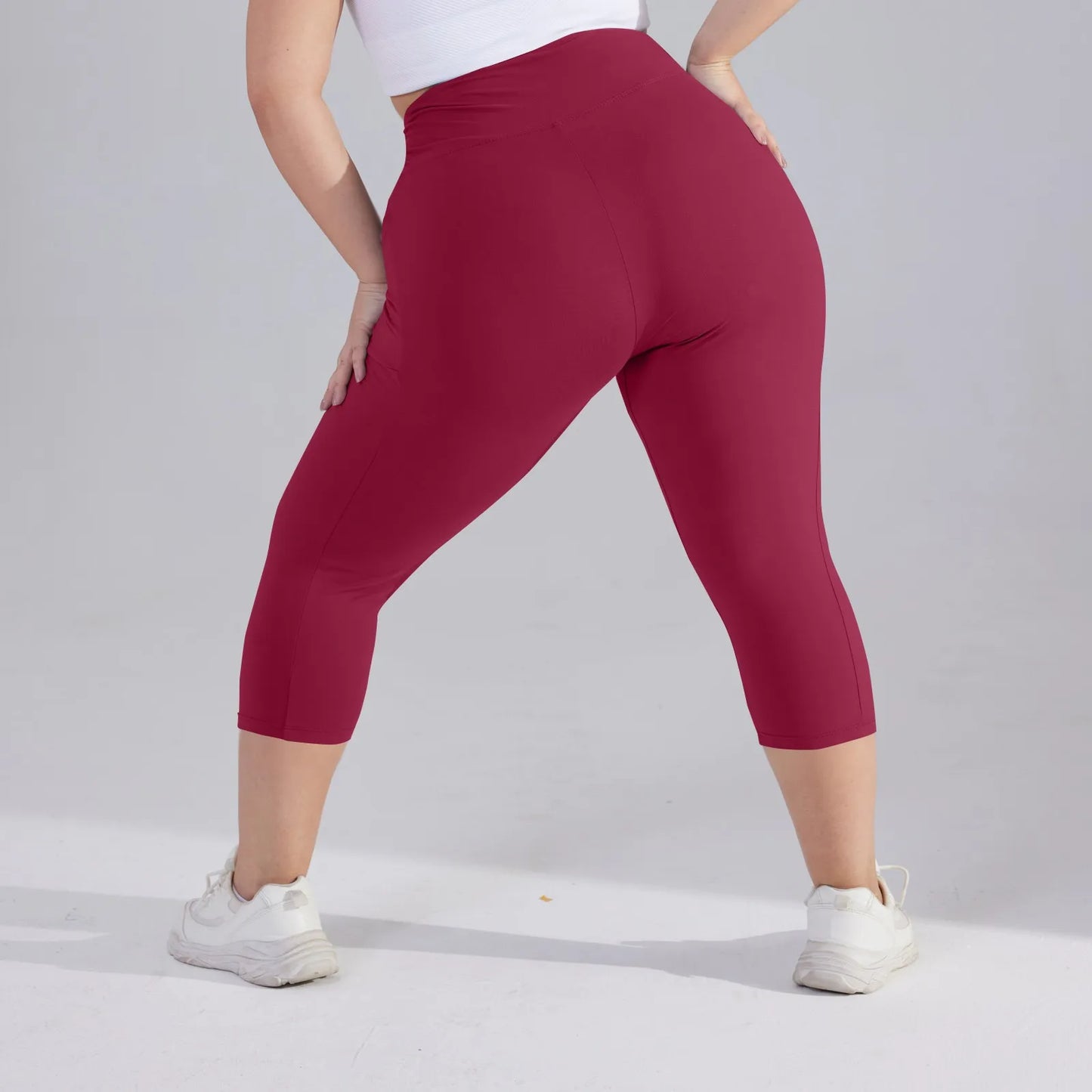 Plus size yoga pants for women Leggings fitness yoga pants with pocket summer sports cropped trousers