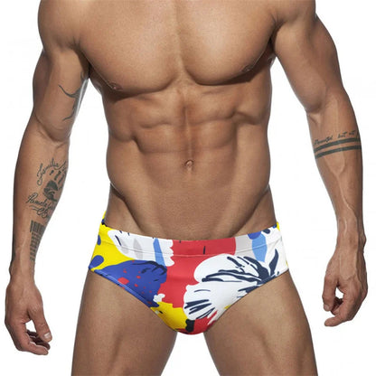 Men's Swimming Trunks Sports Bathing Briefs Close-fitting Quick-drying Beach Briefs Seaside Underwear