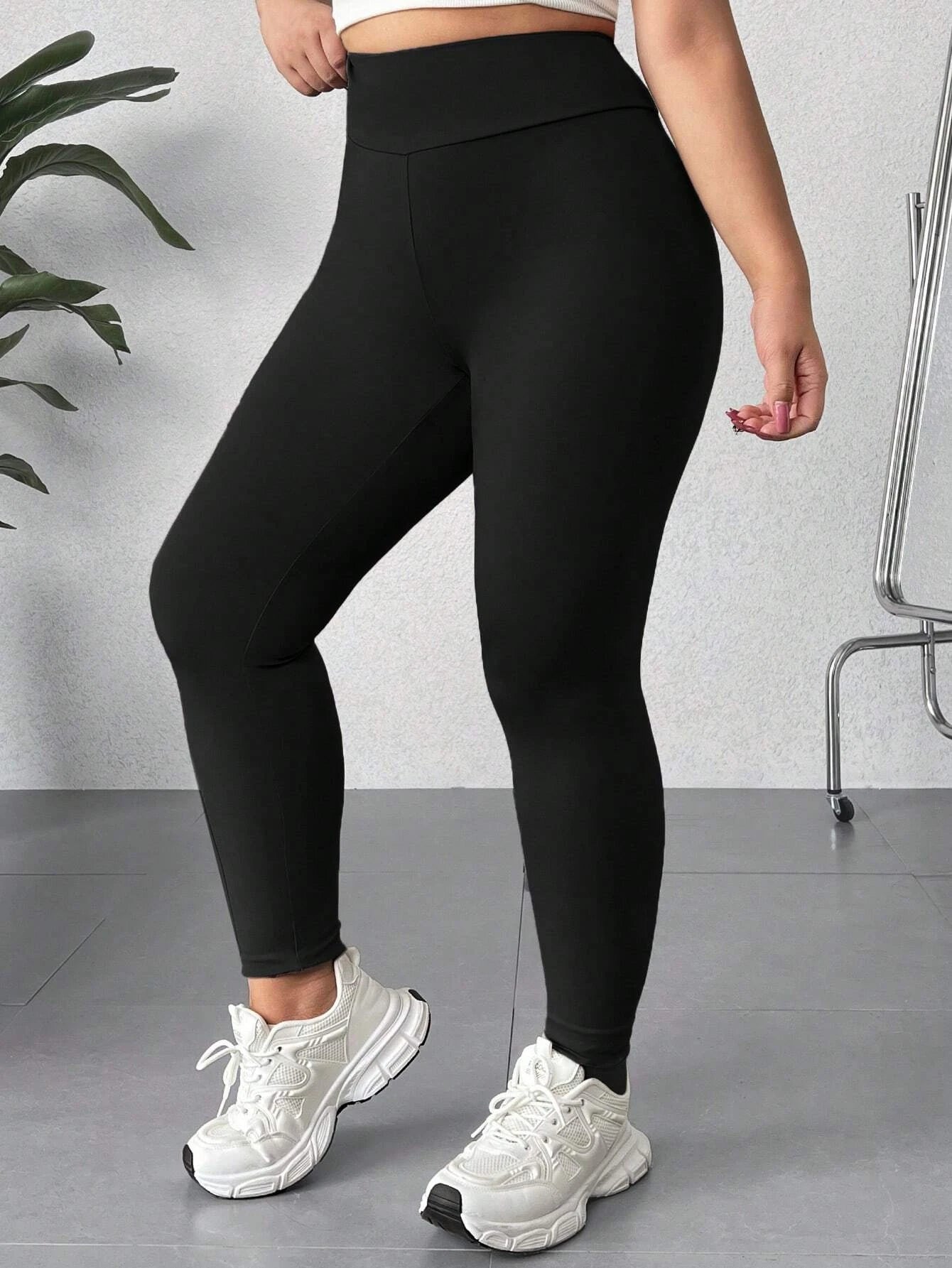 Plus Size  Extra Large Size Hot selling Fleece Tight and Warm Pants Winter Lamb Fleece Thick Elastic Bottom Pants for Women