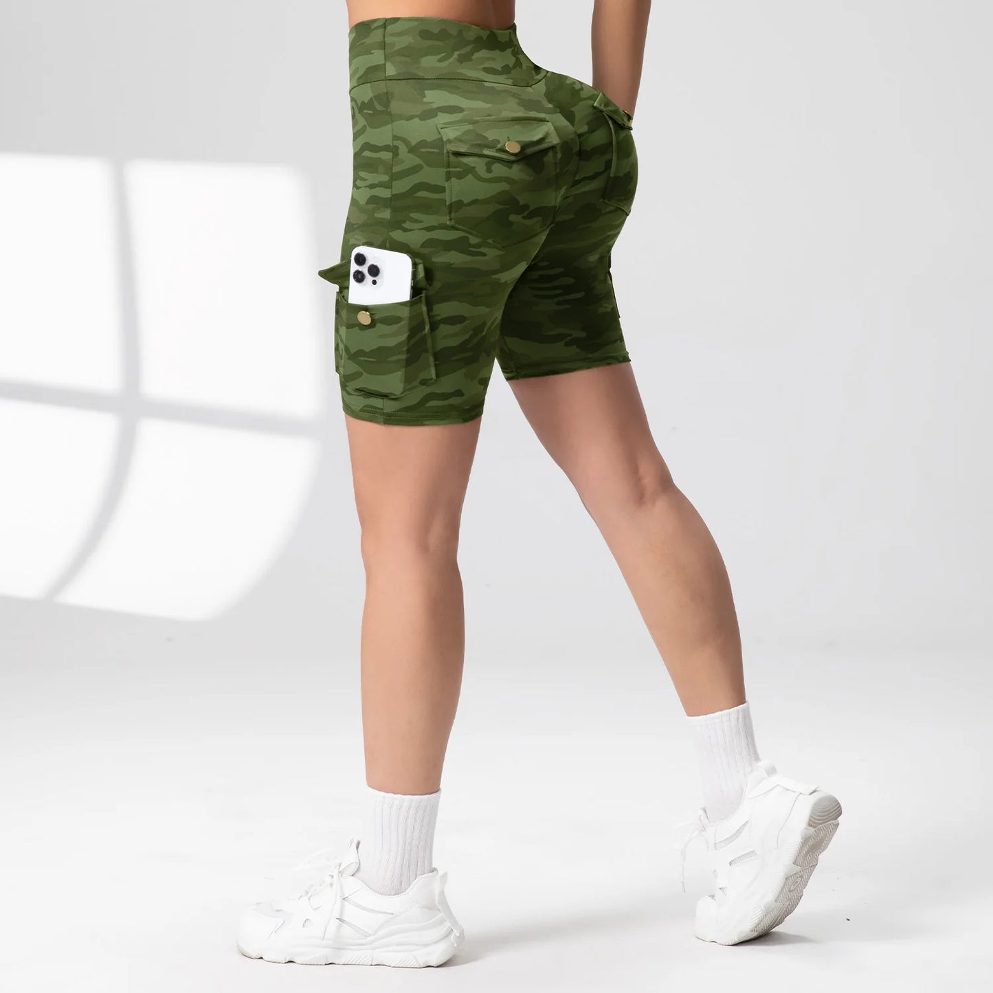 Camouflage Printed Women Shorts with Pockets Butt Lifting Tummy Tight Elastic Slim Outdoor Running Workout Shorts Streetwear
