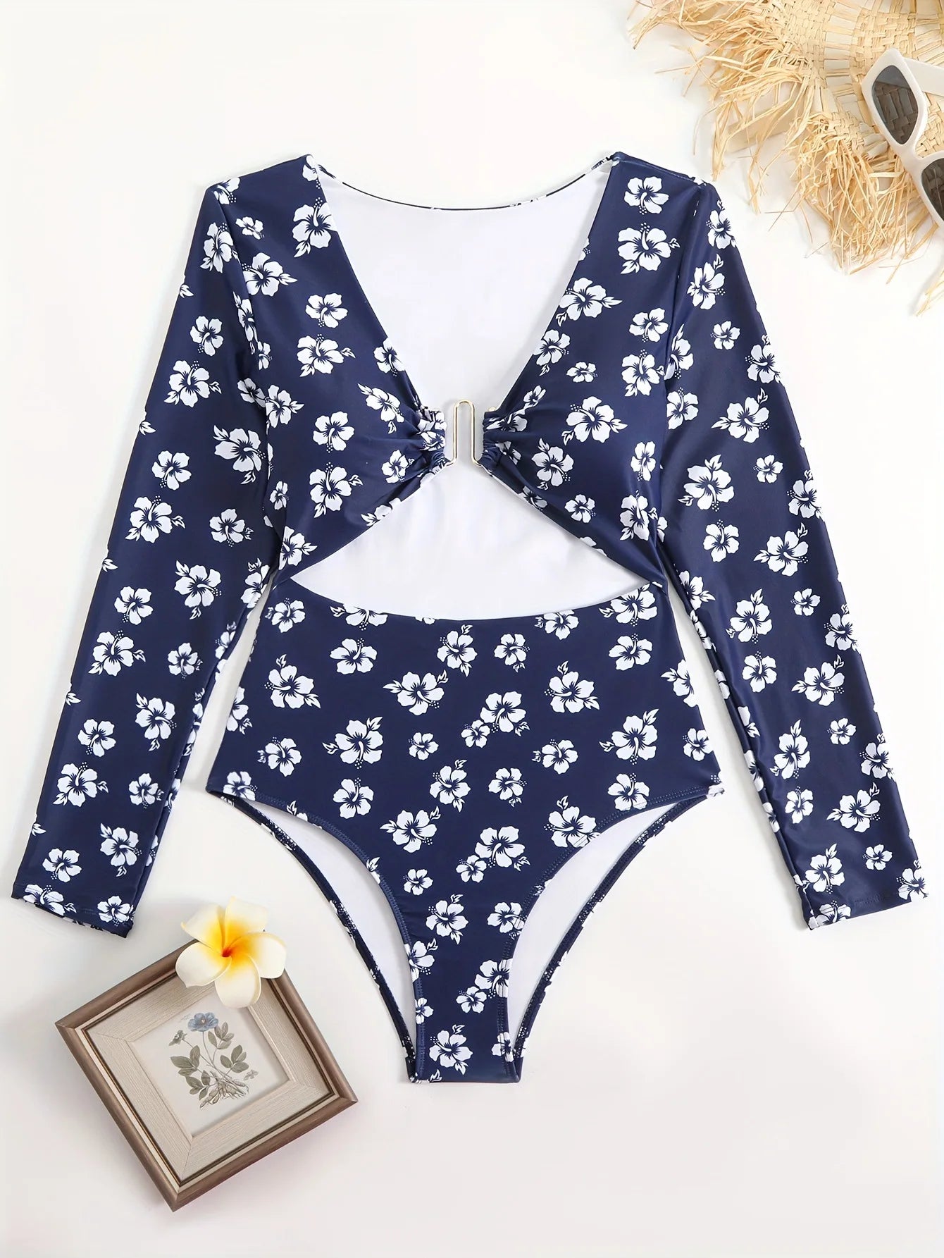 Long Sleeve One Piece Swimsuit Women Vintage Metal W Wire Hollow Out Slim Hollow Out Bathing Suit Holiday Swimwear