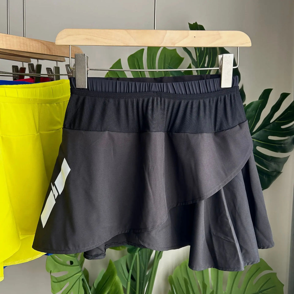 6-Pocket Women Tennis Sports Skort Quick Dry Running Skirt with Mesh Pouch & Built-in Shorts for Yoga Exercise Training Workout